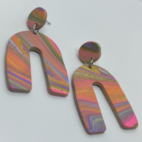 NWT Colour Arch Earrings - Picture 3 of 6